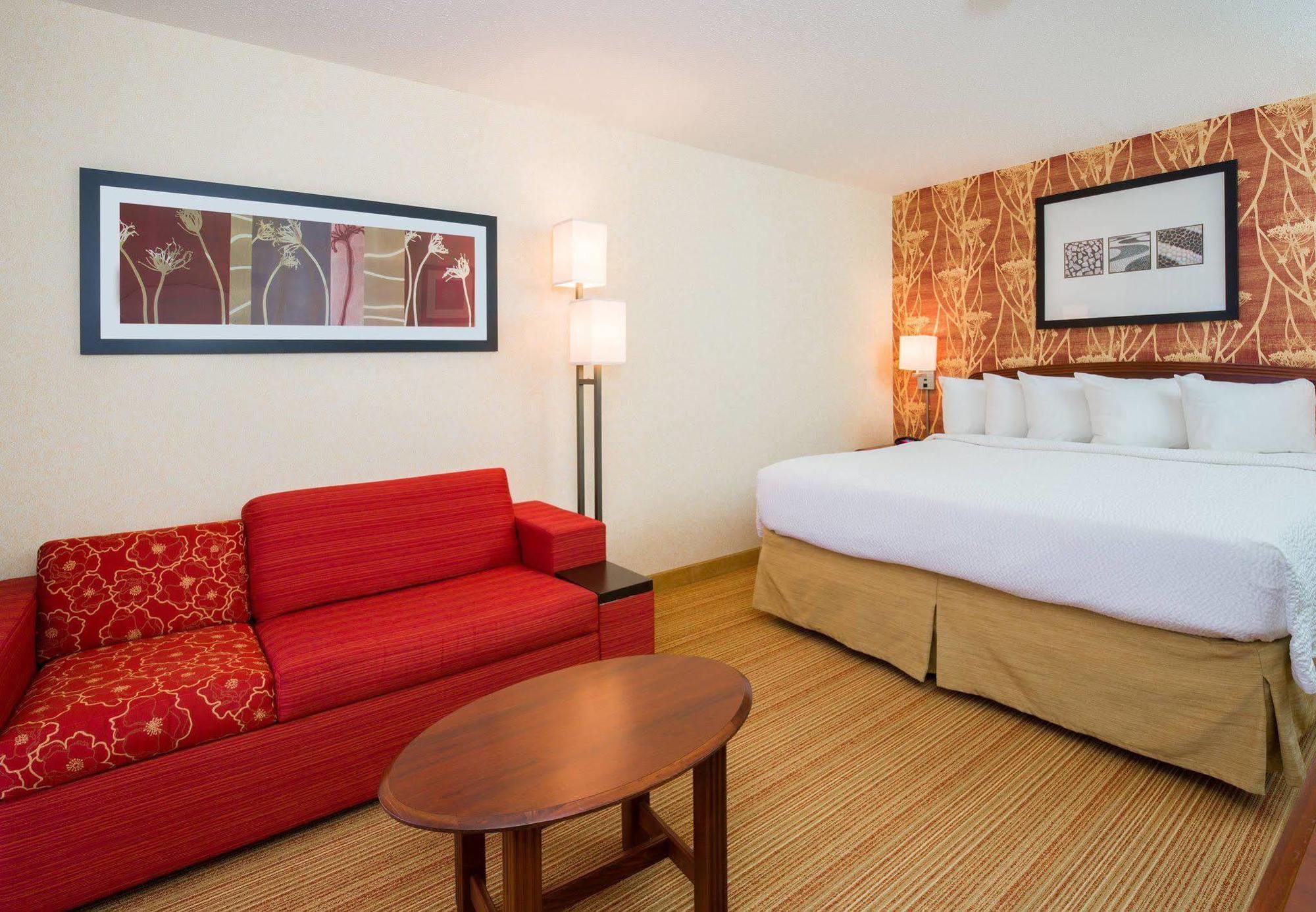Courtyard Chicago Bloomingdale Hotel Ngoại thất bức ảnh